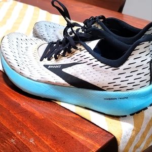 Brooks Hyperion Tempo